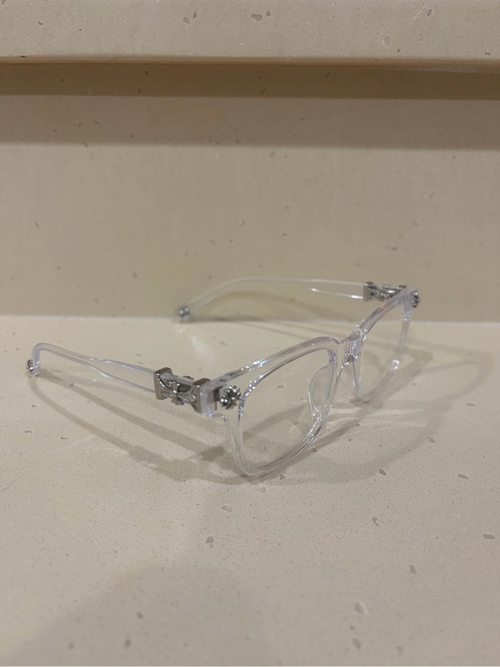 sunglasses - Picture 3 of 4